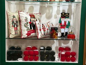 3 KG DE BOLAS PENDURADAS P 4 PEÇAS 4P - 130-3200034