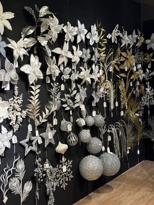 20CM HANGING DECORATION - 140-5703024