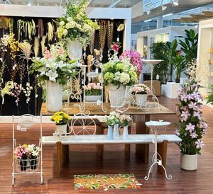 130CM REAL TOUCH CLEMATIS TREEIN PLASTIC POT - 592-1434490