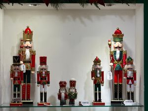 CASCANUEZ DÉCOR8.5X6.5X18CM - 100-0400430