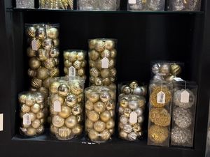 JG PIÑAS 3PZAS DECORATIVAS 3PZ - 130-9502791