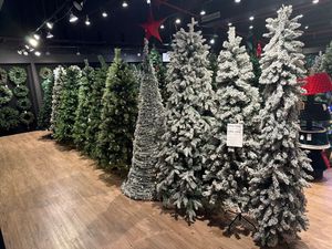 ARBOL PLEGABLE 6PIES C/LUZ - 110-0100308/1