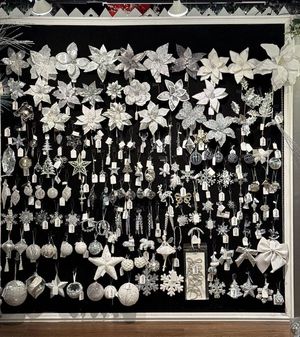 BOLA SUSPENSA 20X20X20CM - 202-2400062